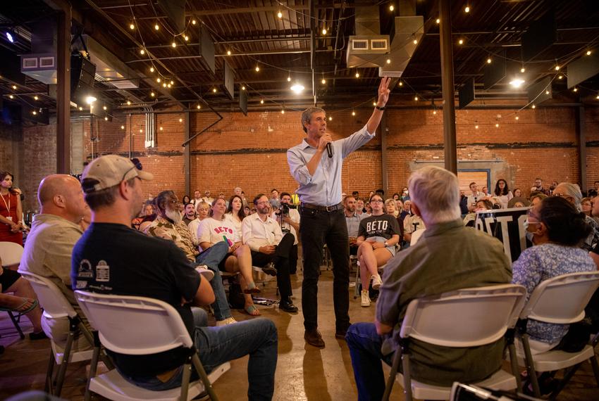 Gubernatorial candidate Beto O'Rourke spekas to attendees at a town hall in Abilene on Aug. 16, 2022.